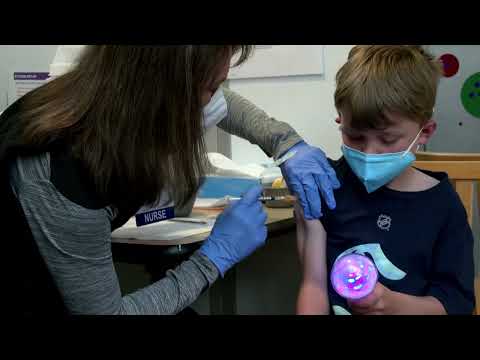 U.S. FDA advisers back Moderna vaccine for ages 6 and above