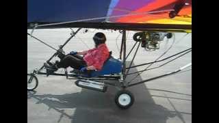 preview picture of video 'Starflight Ultralight start-up and takeoff @ ANUG fly in @ David City Nebraska'
