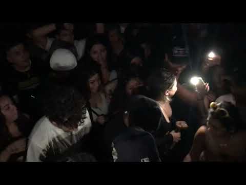 Anuvi  Ponteme Asi  Live Queens N.Y  (cover zooted by BeckyG )