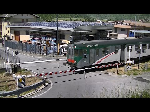 Spoorwegovergang Sonico (I) // Railroad crossing // Passaggio a livello