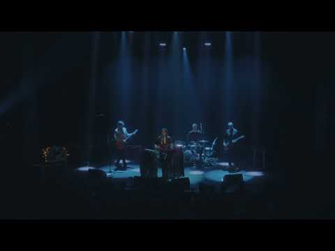 Häxprocess - Ellen Sundberg sjunger Kjell Höglund i Östersund.