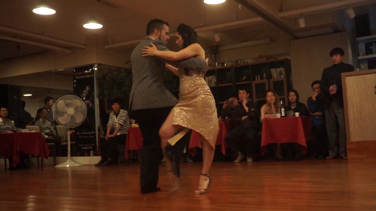 [ Tango ] 2017.12.17 -  Julian Vilardo & Daniela Barria  - Show No.1