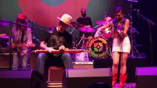 Ben Harper - Neil Young&#39;s Helpless, with Lillie Mae and Band