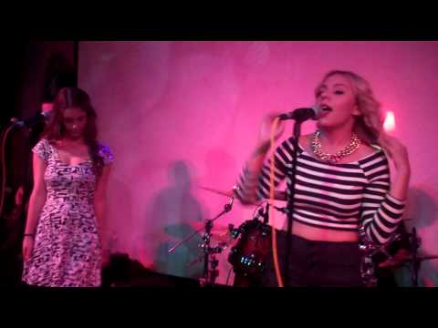 This How We Do It performed by Ultimate Vibe at Original Mikes