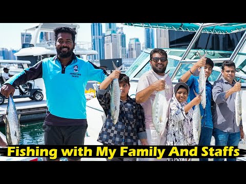 Fishing with my family and Stafs in our Yacht...