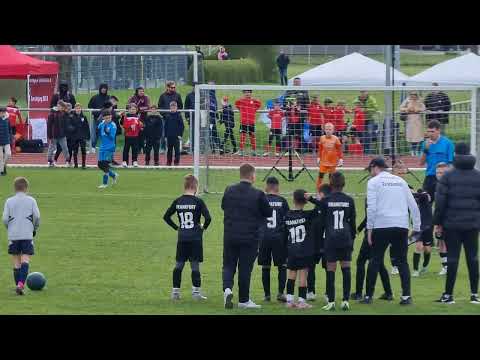Halbfinale Entscheidung PenaltySchießen U10 SGE vs Arsenal London