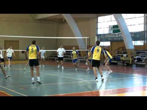 Meci demonstrativ de volei Old-Boys CSM Câmpia Turzii vs Universitatea Cluj -- 17 August 2012