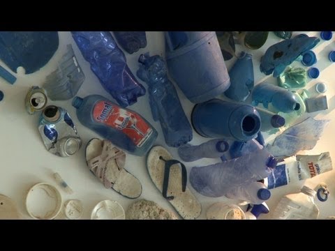 « Ta mer en tong » : quand les déchets deviennent œuvres d’art