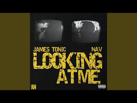 Miniatura de Looking At Me