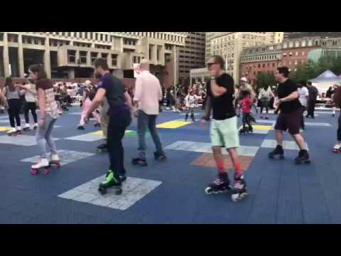 download lagu mp3 mp4 Donna Summer Roller Disco Party, download lagu Donna Summer Roller Disco Party gratis, unduh video klip Donna Summer Roller Disco Party