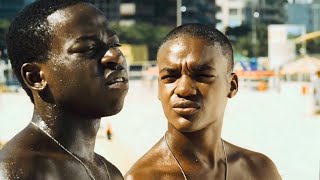 DOIS AMIGOS Criados na FAVELA Precisam Escolher Entre a AMIZADE e a TR4FICO