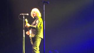 Status Quo - Living On An Island - Sheffield Arena 04.12.11 HD