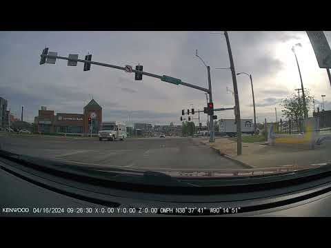 Terrible Driving in St. Louis - Tweaker Edition