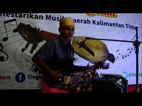 Tingkilan Gambus musician who has a melodious voice despite his old age Tingkilan Etam