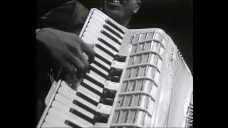 Clifton Chenier  &quot;&#39;Zydeco sant pas sale&#39;&#39; 1969