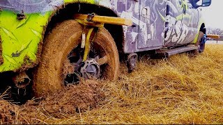 You wont believe this trick to get your truck out of the mud