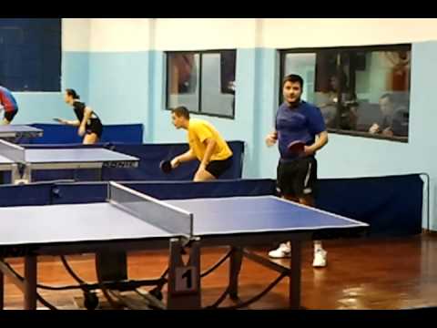 Aleksandar Karakasevic i Britka l