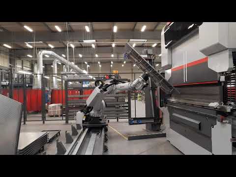 Pliage d'un panneau 2000x800 sur Bending Cell Bystronic