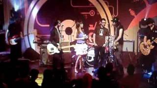 Quiero que estemos pegados-sidecars y leiva