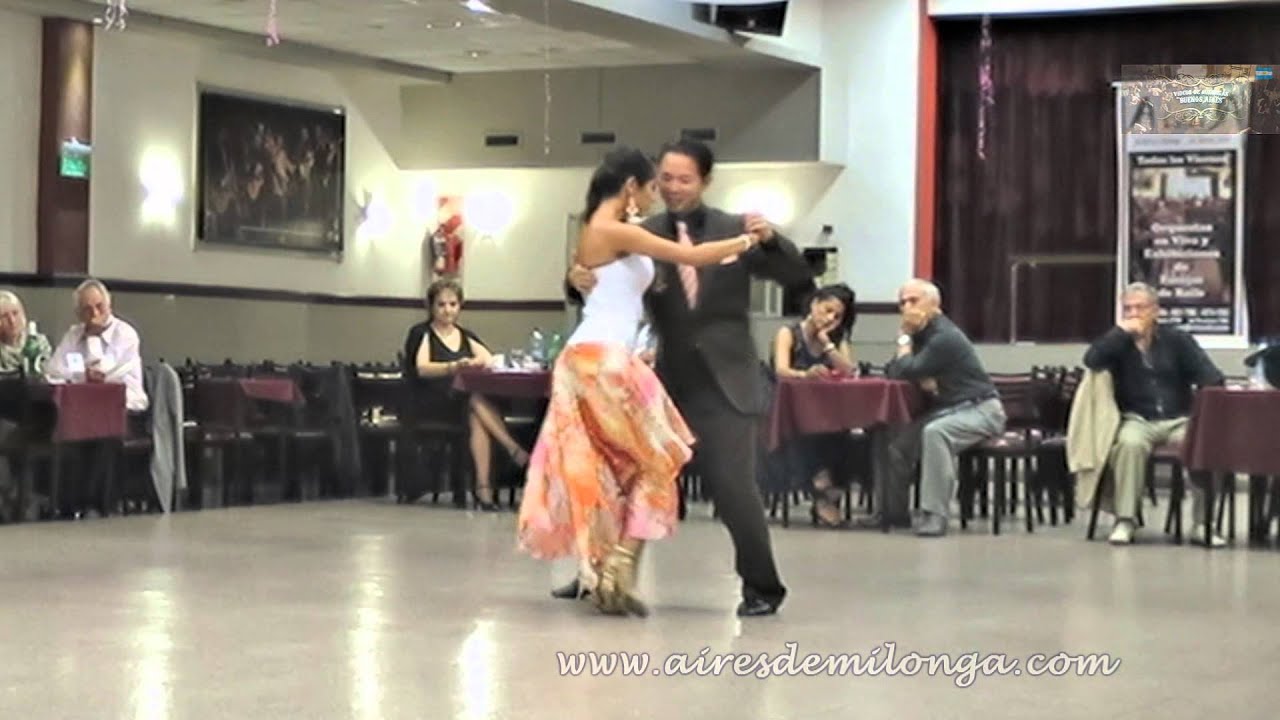 Video thumbnail for Ii Shinji y Natalia Galain en Milonga La Baldosa, Buenos Aires