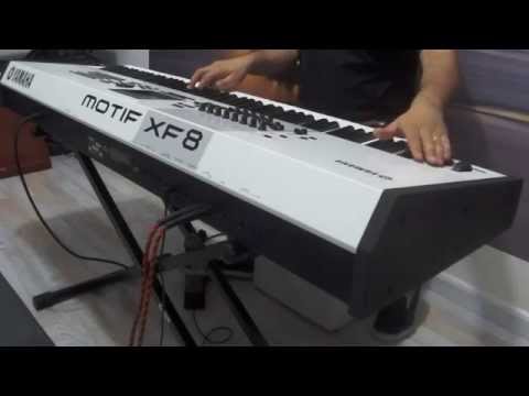 YAMAHA MOTIF XF8 WHITE , DEMO NA CLASSIC KEYBOARDS
