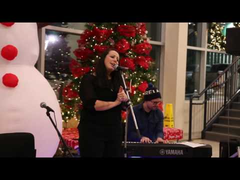 Dana Parsons sings 'Have Yourself a Merry Little Christmas'