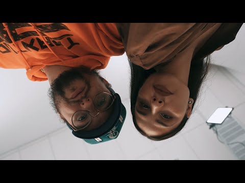 Video thumbnail for Upside Down Like Jimi!