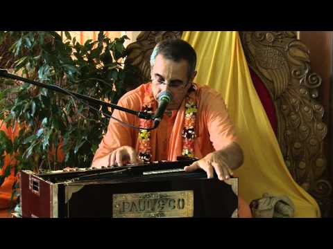 2011.07.27. Kirtan & Lecture - HH Niranjana Swami