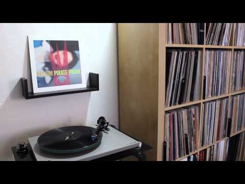 By Mary Timony - As performed on the album Pirate Prude by Helium