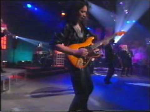 Blue Blot - Hold The Line (Guitarsolo)