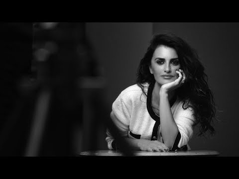 In conversation with Penélope Cruz – CHANEL