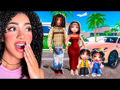 I Started A REALISTIC FAMILY With My BOYFRIEND in LIFETOGETHER RP!