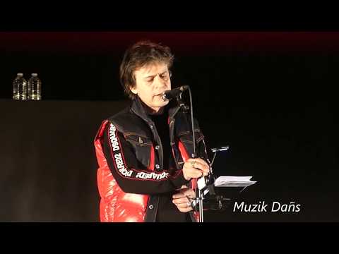 Denez Prigent à Yaouank 2019 : Suite Plin avec Fred Guichen, James Digger et Antoine Lahay