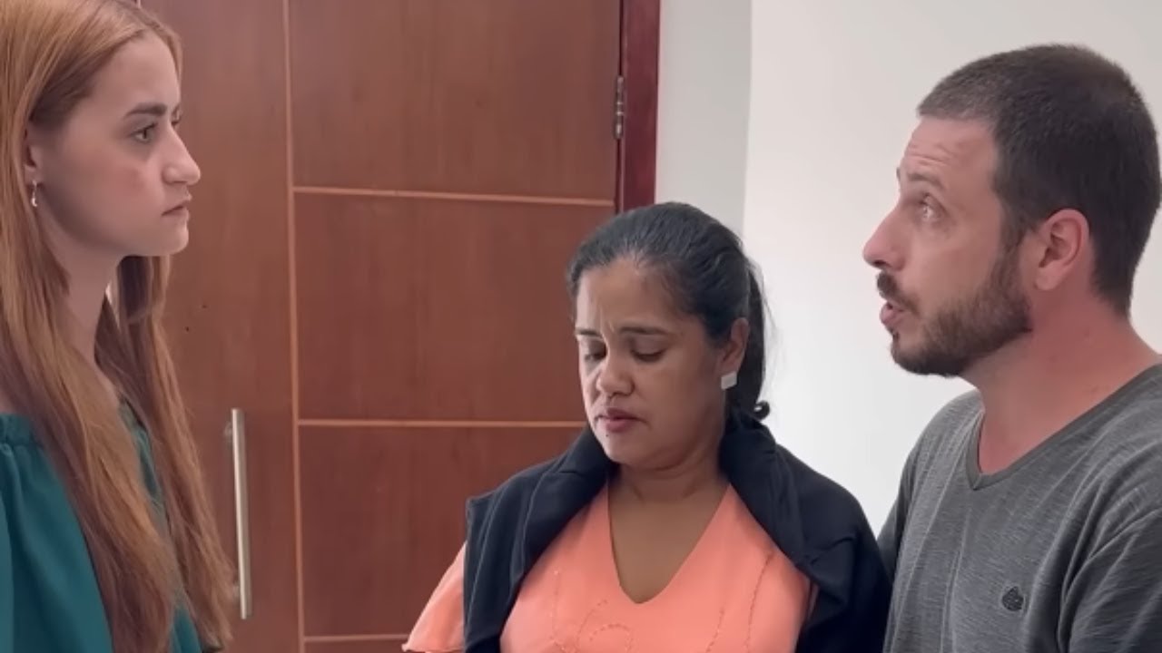 Filha humilha e tem vergonha da propria mãe, e a fez sua empregada... (FILME COMPLETO)