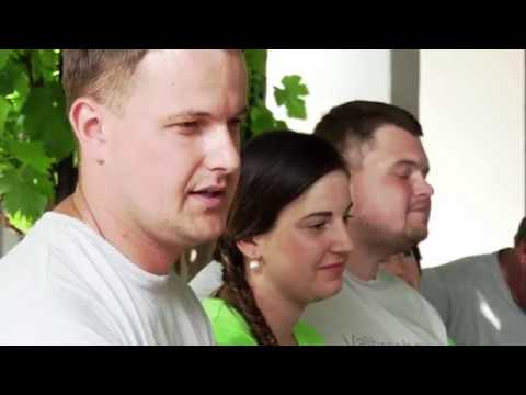 1.MÍSTO - Vinařství a farma Valihrachových, Krumvíř