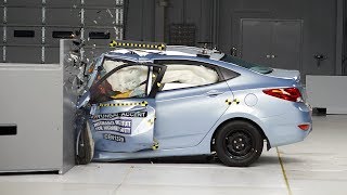 [IIHS] 2013 Hyundai Accent driver-side small overlap IIHS crash test