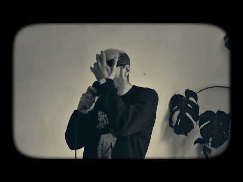 Alex White - She Looks Like You [official video]