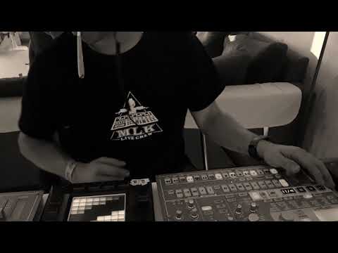 Alkoholický track by Happy Live (MLK LIVE CREW)