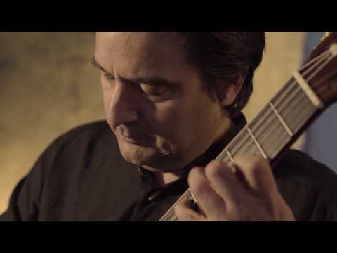 Alexander-Sergei Ramirez plays "Confesión" by Agustín Barrios-Mangoré (1885-1944)