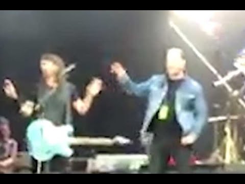 John Travolta reaparece en el escenario