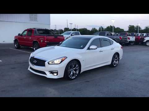 2016 Infiniti Q70 5.6 | Pre-owned