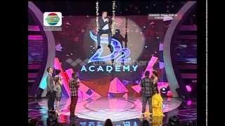 Download lagu Saiful jamil kelepek kelepek sama Endah sambil main ayunan mp3