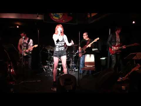 Noemi Smorra LIVE - The Dark of The Matinée (by Franz Ferdinand)