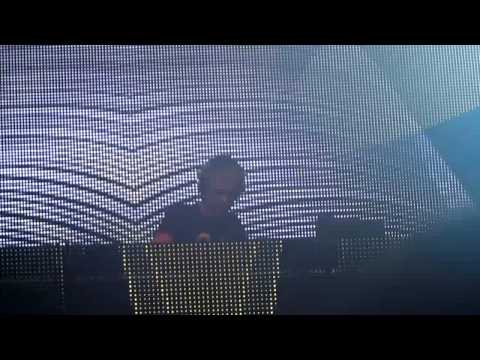 Armin van Buuren @ TeleClub in Yekaterinburg 25.08.2012 8/12