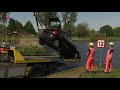 Auto uit Lage Vaart bij Almere Buiten getakeld