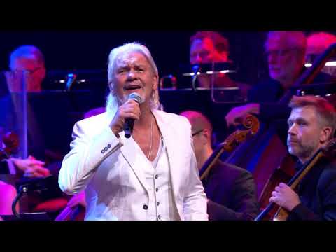 Robert Wells Rhapsody in rock 30 år   You raise me up Johnny Logan