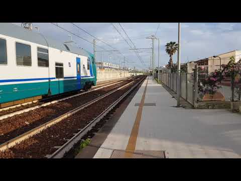 Treno Regionale+Locomotore E464.031 Regionale 21970 Rosarno-Melito di Porto Salvo