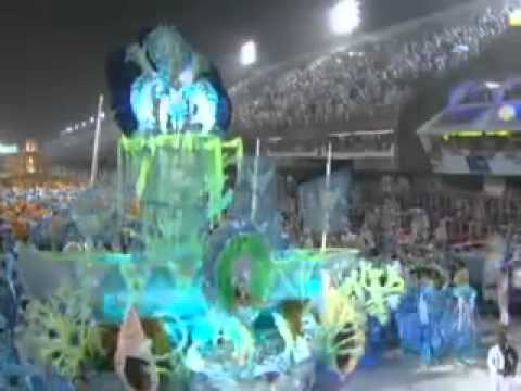 Ana Hickmann escorrega  e  cai  no meio da Sapucaí 08 03 2011 2ª parte com trilha sonora!!!