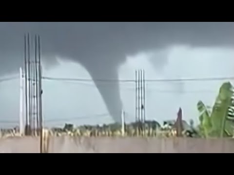 Tornado en Paraguay Santa Rosa del Monday Alto Paraná) #tornado #twister #storm #viral #tempestade