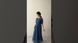 ブルーの配色レースエプロンドレス 動画